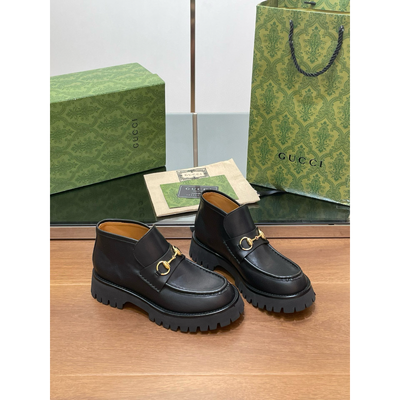 Stivaletto donna con Morsetto