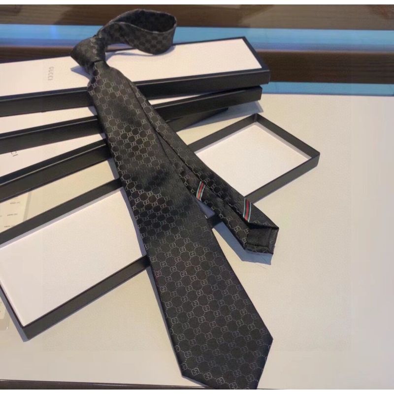Gucci Tie 