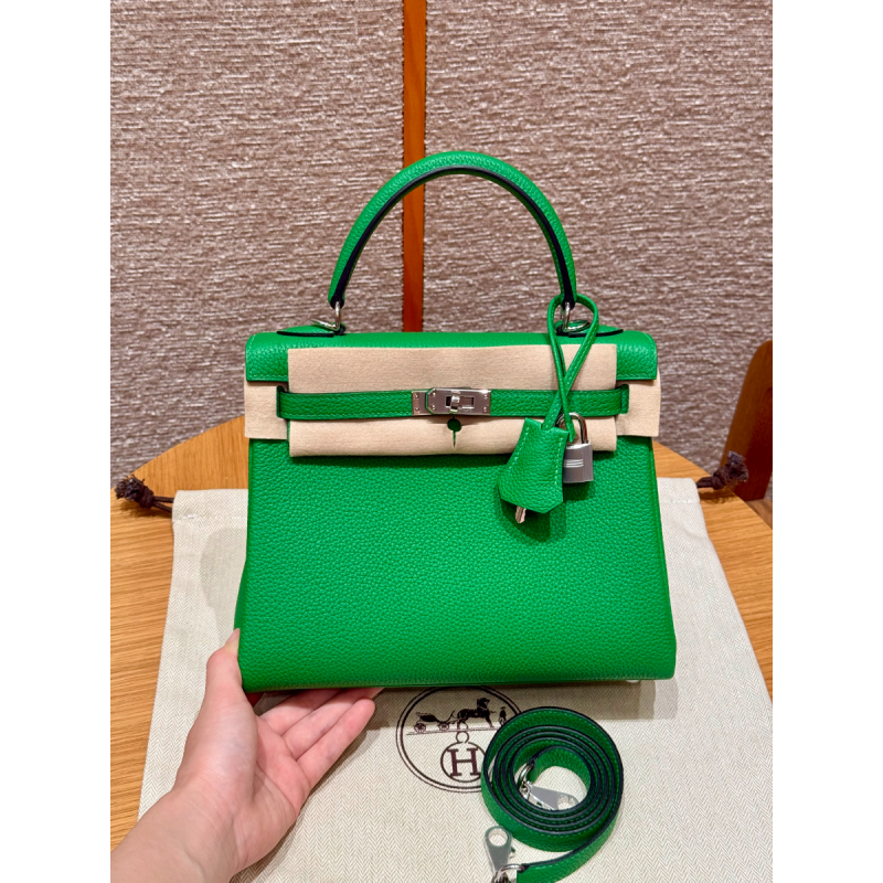 Hermes Kelly 25 / 28  in togo leather-Bambou