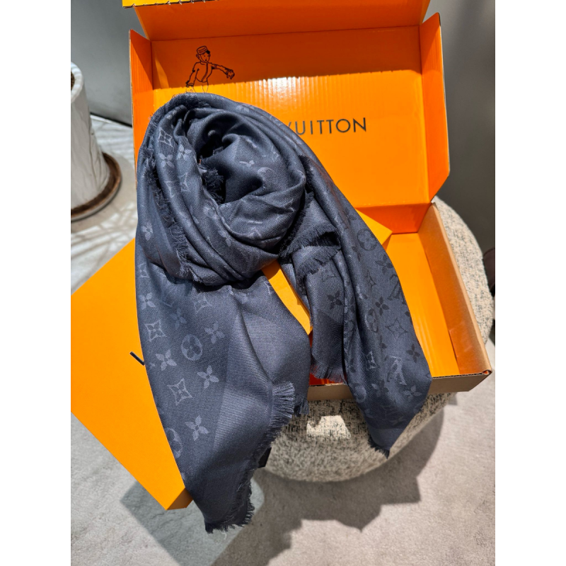 LV Classic Monogram Shawl 