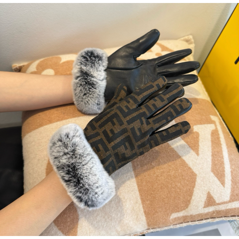Fendi leather Gloves