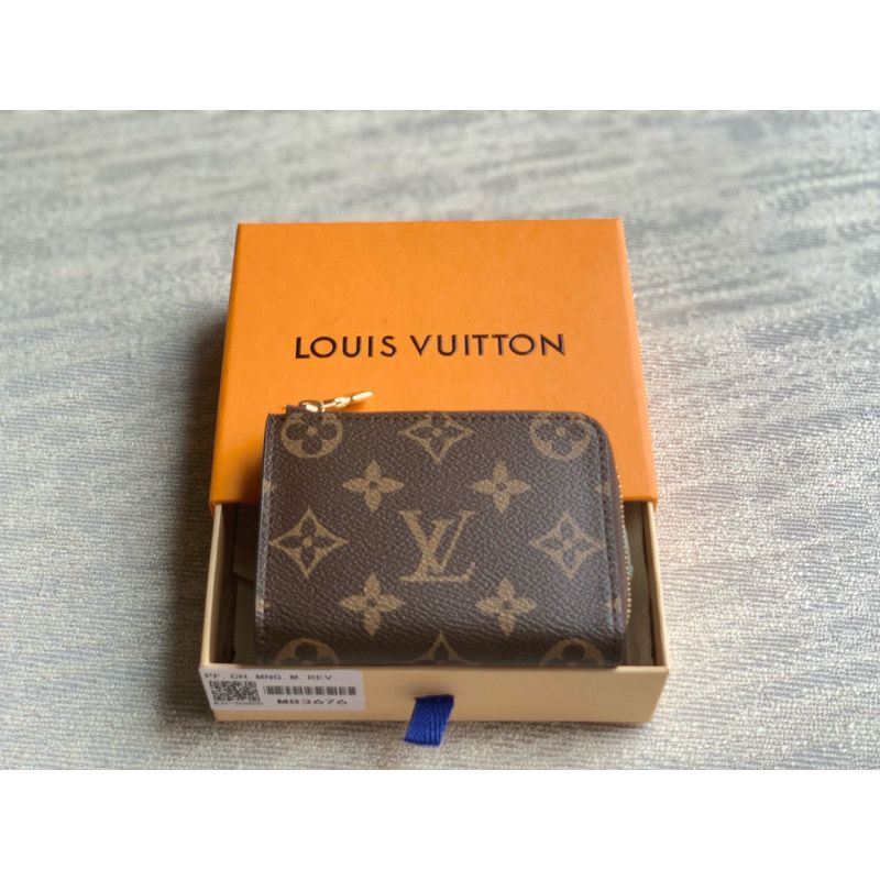 M83676 Noa Compact Wallet-Armagnac Brown